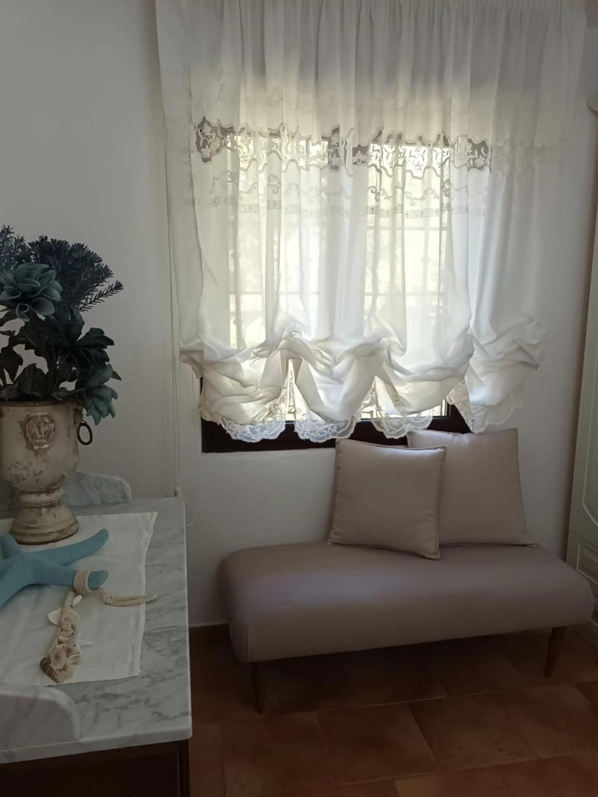 Villa Con Immenso Giardino Орозей Екстер'єр фото
