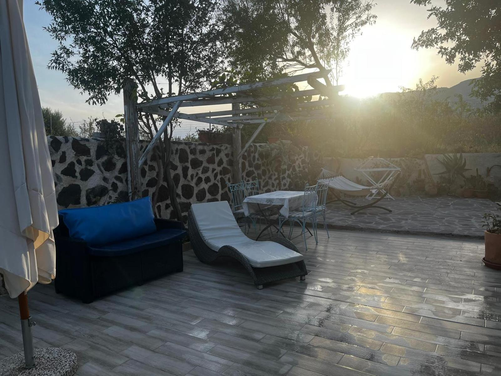 Villa Con Immenso Giardino Орозей Екстер'єр фото